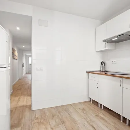 Apartment En La Playa Con Patio Malaga